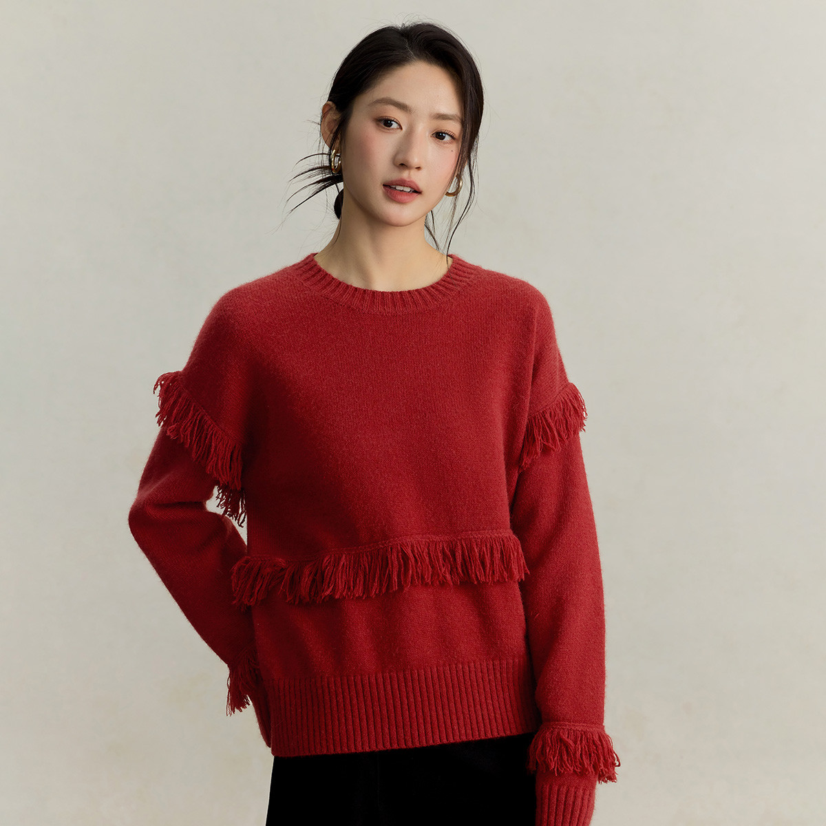 茵曼时尚流苏复古红套头毛衣女2025秋冬款慵懒风休闲小众针织上衣