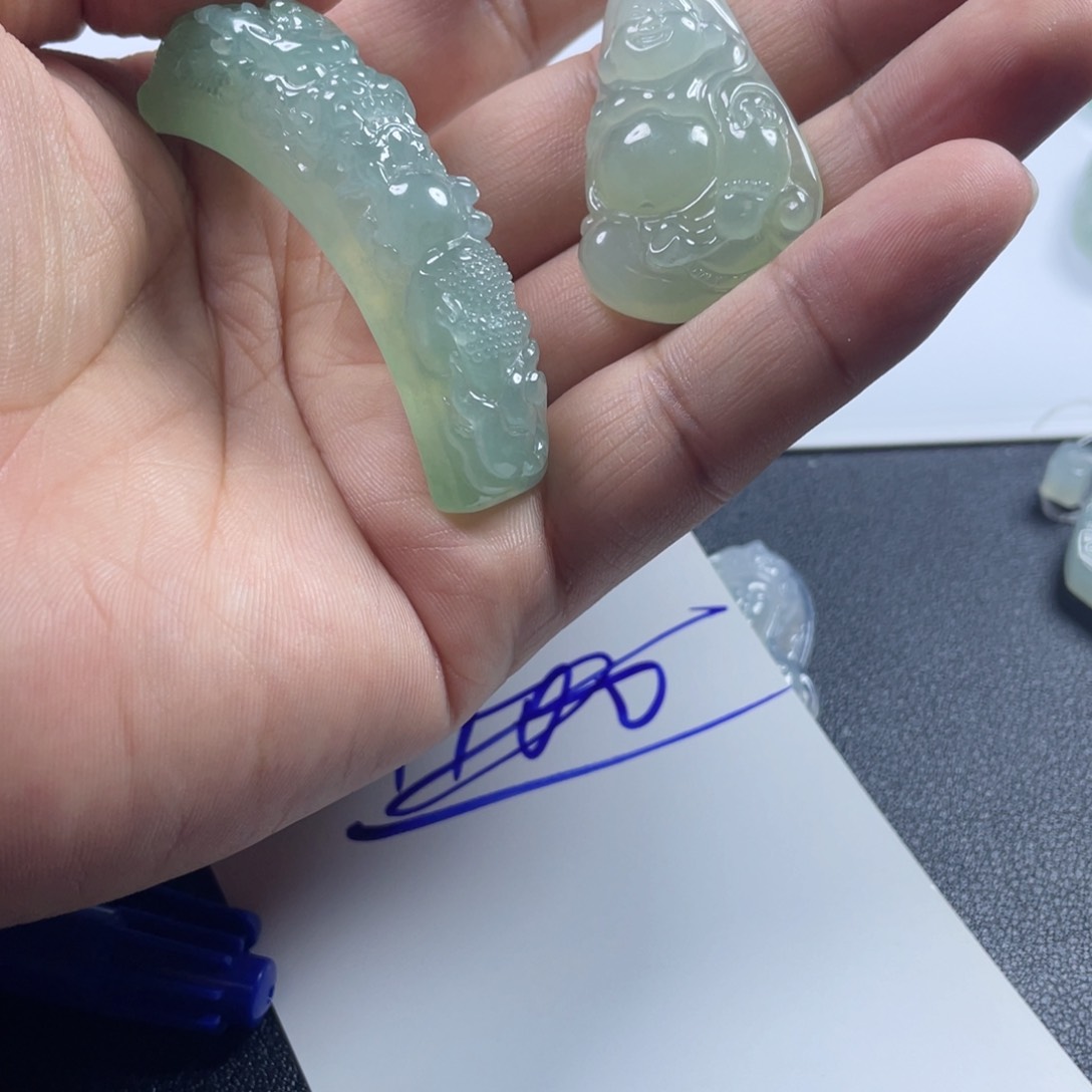 吊坠(不含链)未镶嵌翡翠阳****馆…………