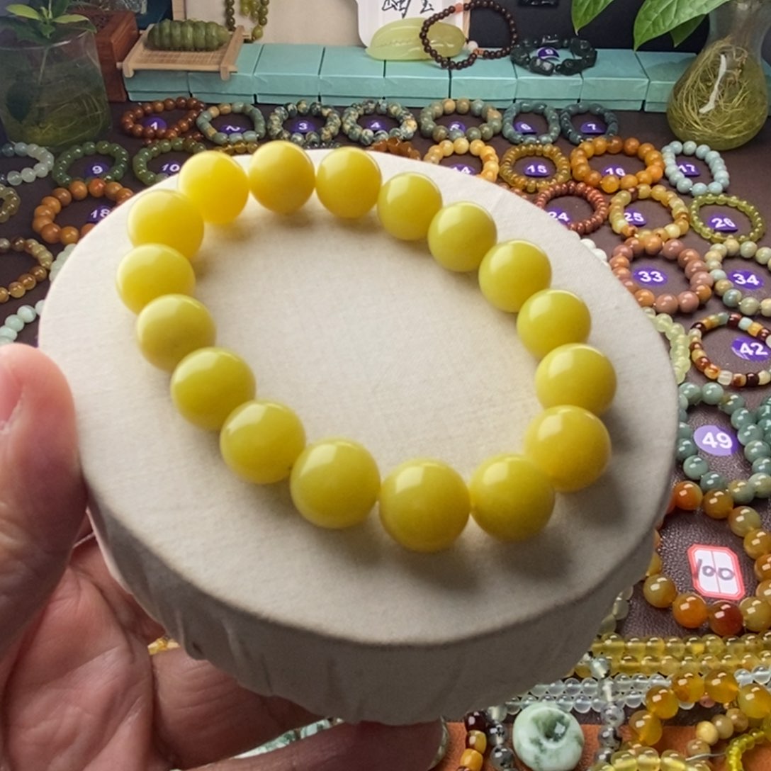 蛇纹石玉手串未镶嵌