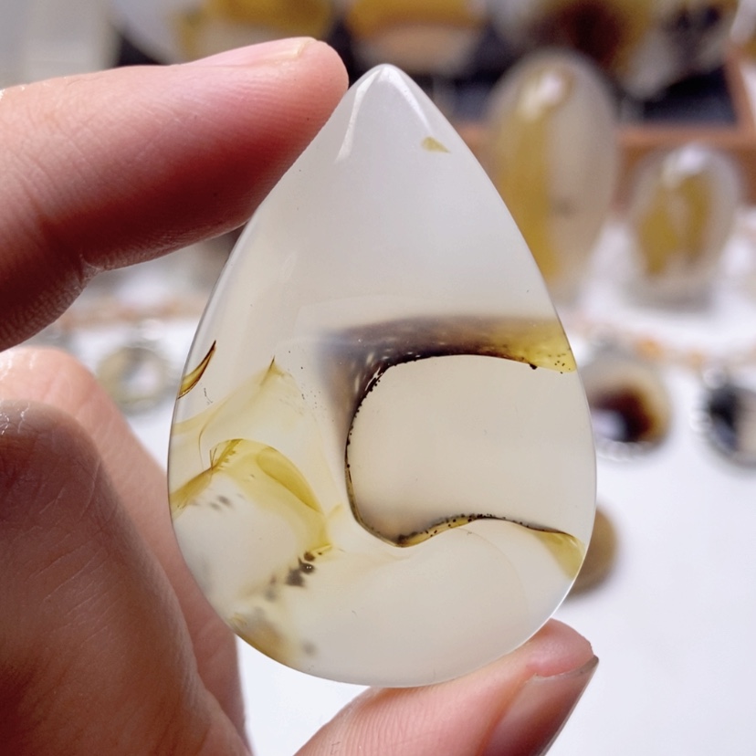 【闪购商品】玛瑙/玉髓颈饰未镶嵌