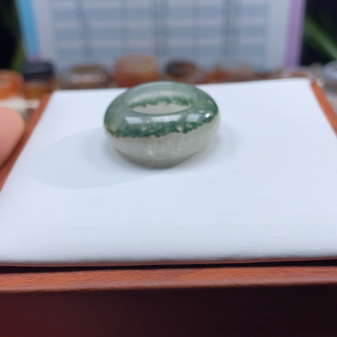 9***0玛瑙/玉髓未镶嵌戒指Z18.4港18