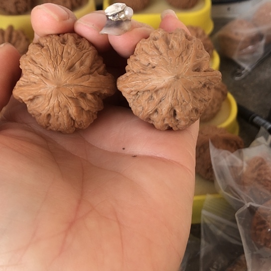 睛***凝吊坠文玩核桃铁锤