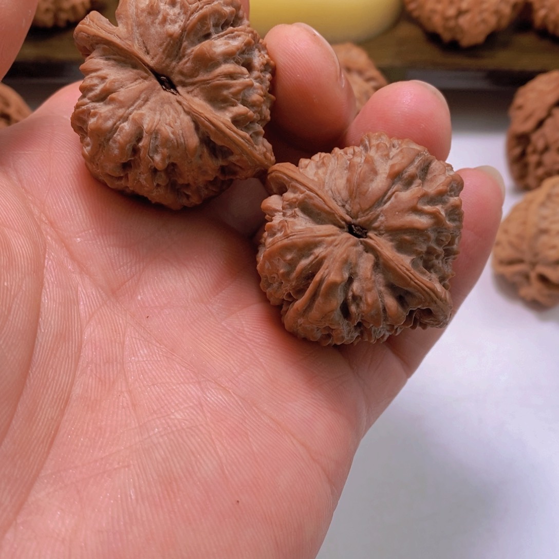 文玩核桃把件不**李文玩核桃老官帽