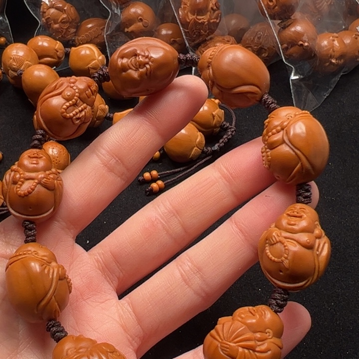 用***3橄榄核手串17米勒