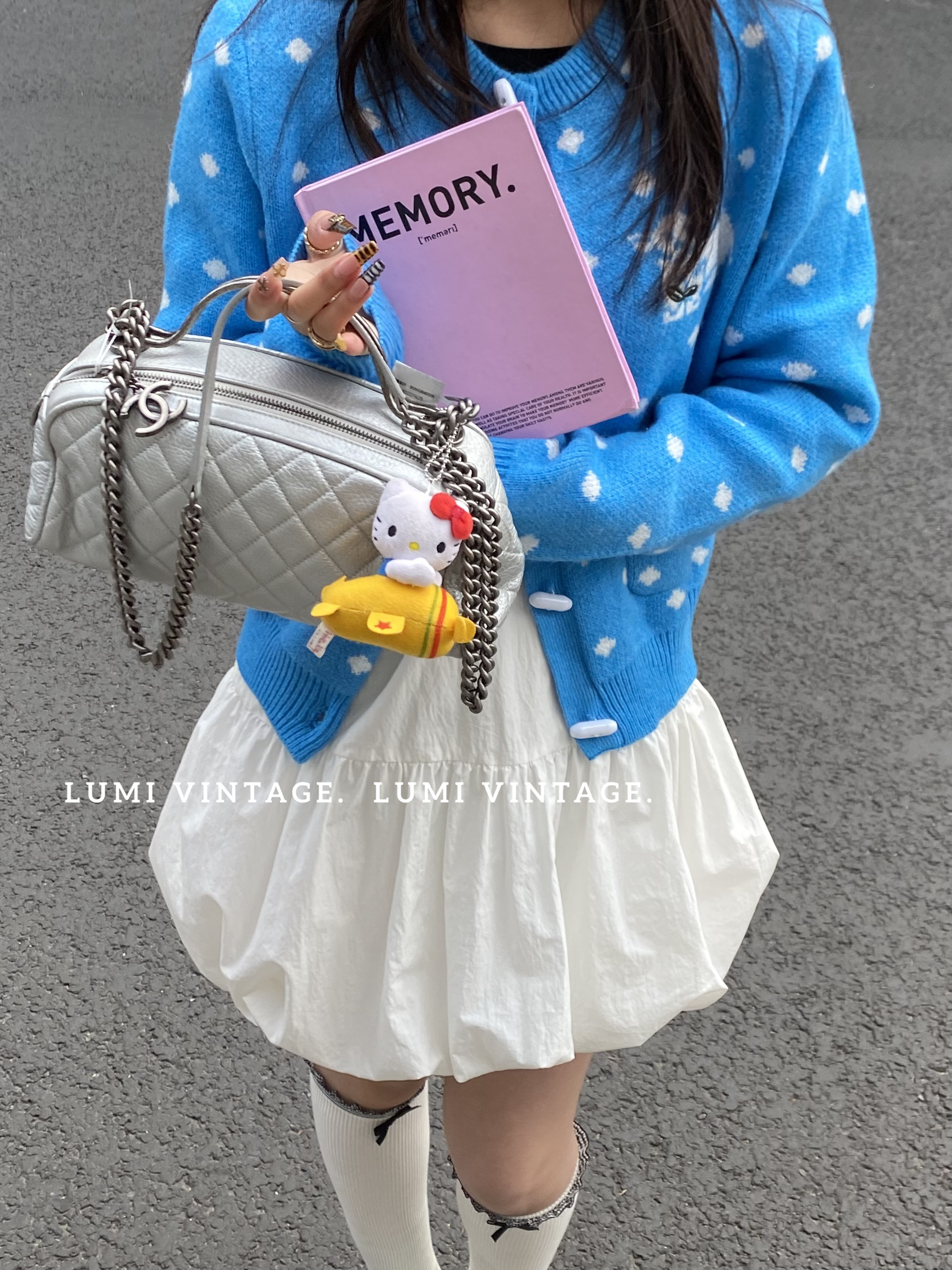 95新 Chanel/香奈儿 银色牛皮手柄斜挎包 年份2017年57028631