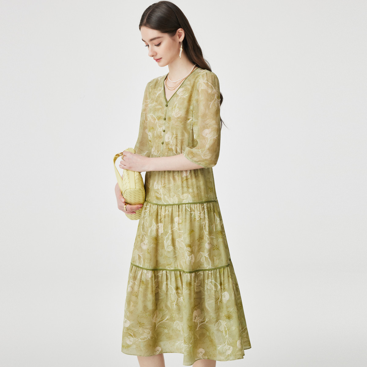春夏V领时尚印花层次感裙摆真丝连衣裙女ES250837Z