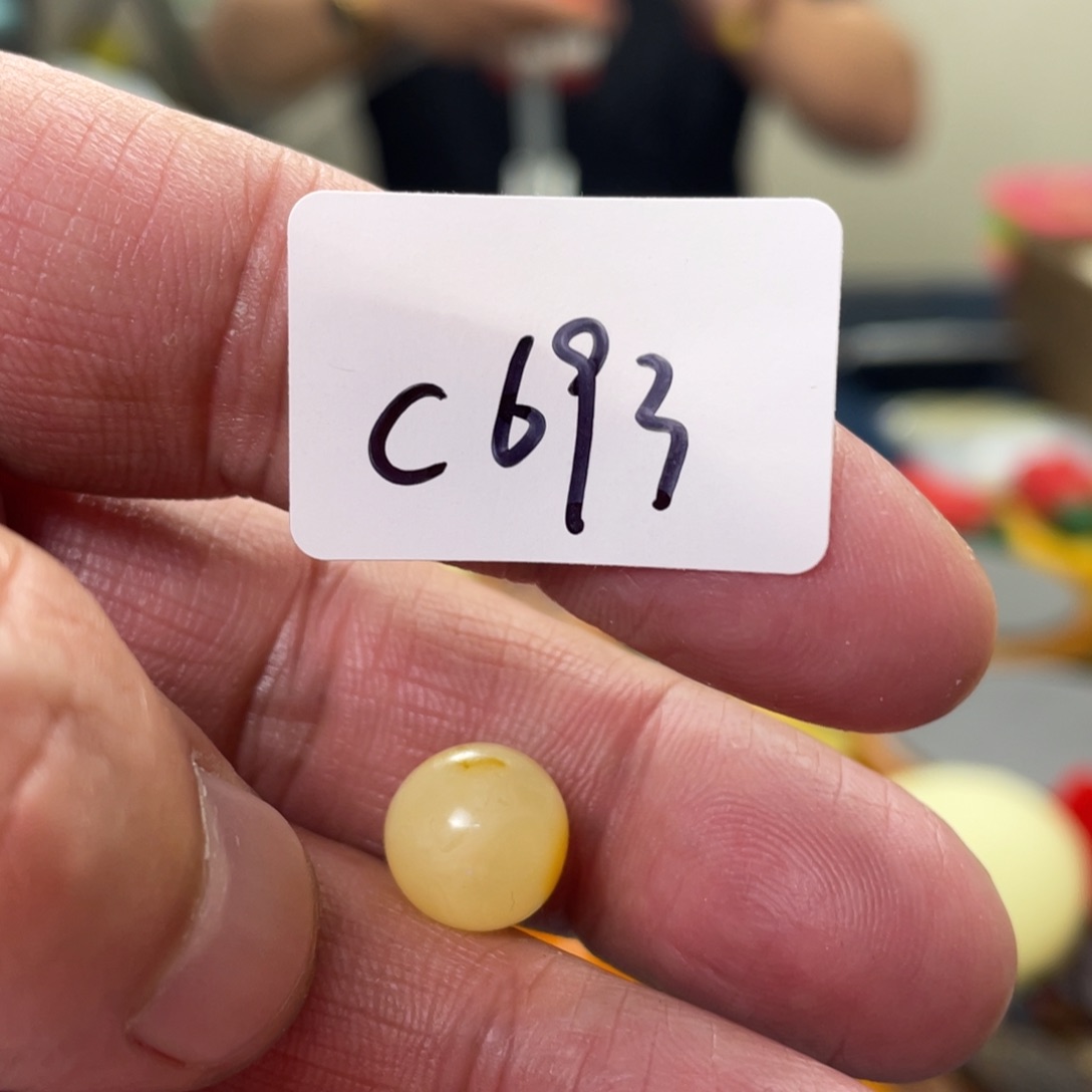 手链琥珀未镶嵌多样性发，发其中一件