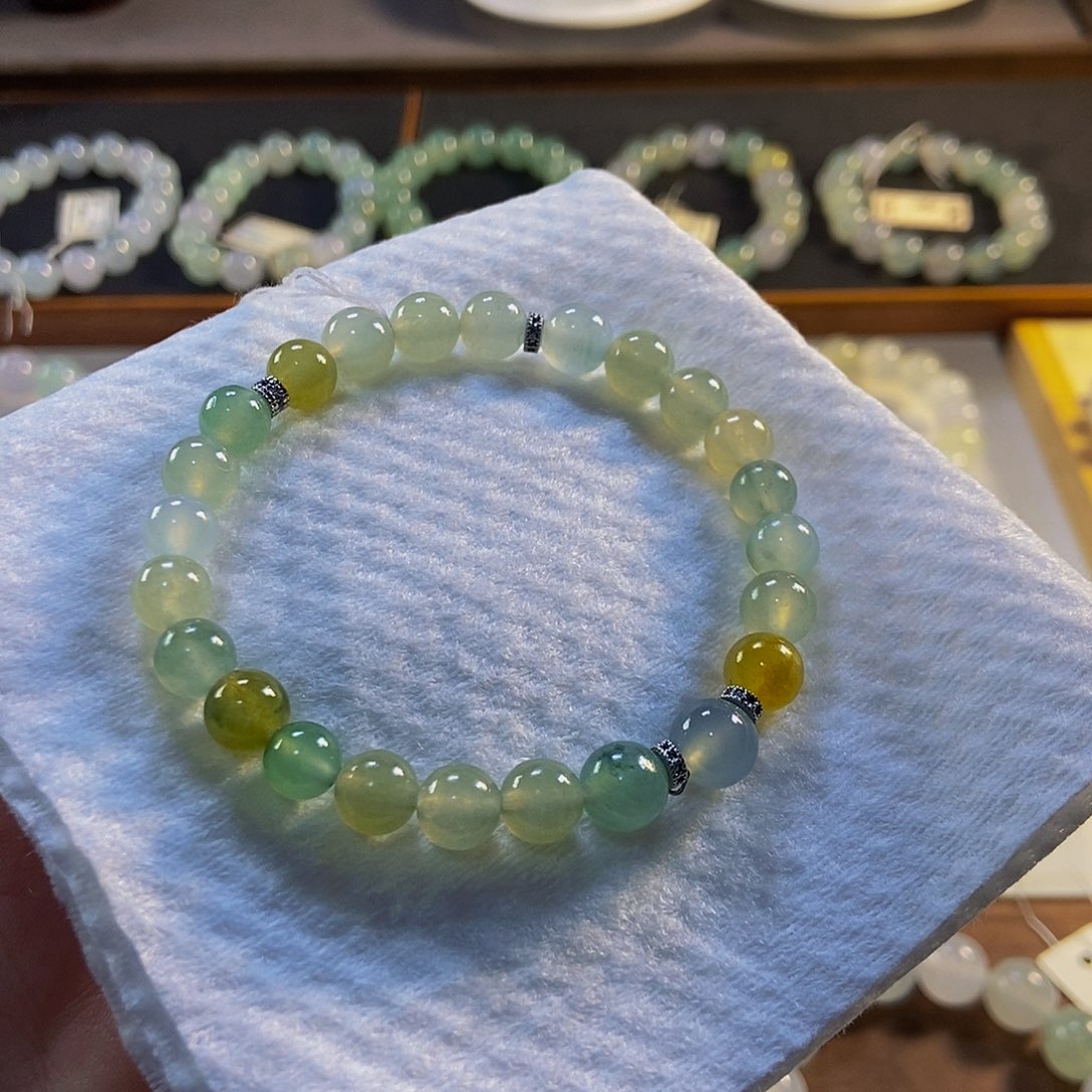 定制翡翠未镶嵌翡翠手串卡7+