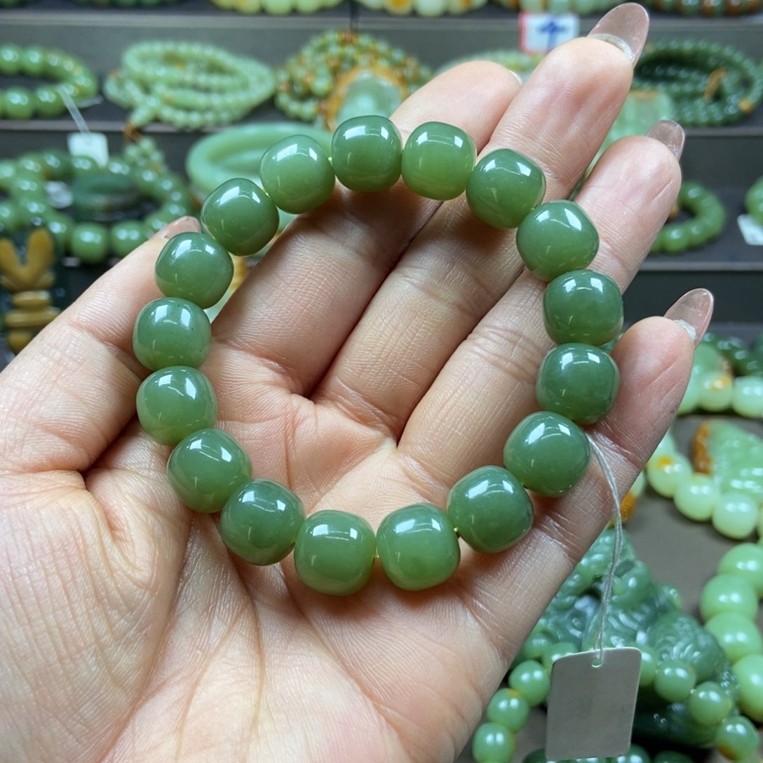 透闪石质玉手链未镶嵌