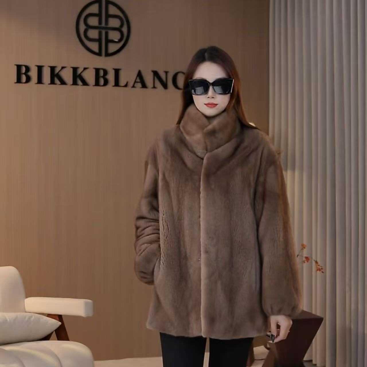 BIKKBLANC【风剪云】进口水貂立领貂毛长款水貂灯笼袖外套6006牛