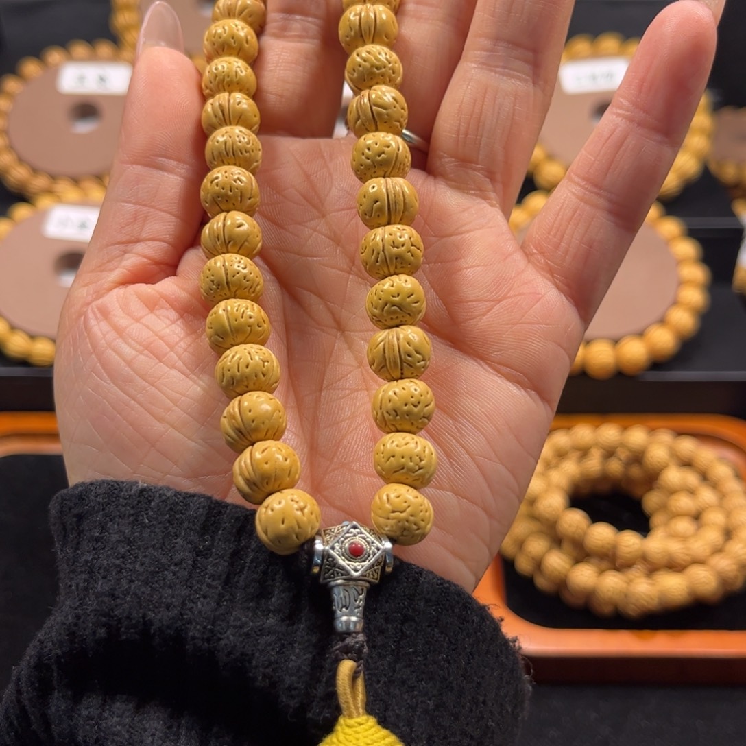 叼***泽手串桃核川上出品典藏级810手持