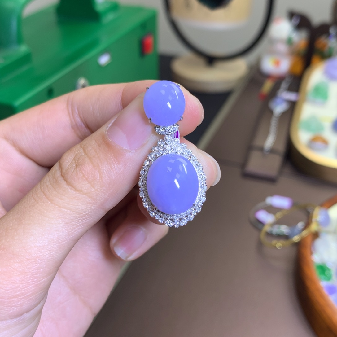 翡翠颈饰18K金镶嵌翡翠