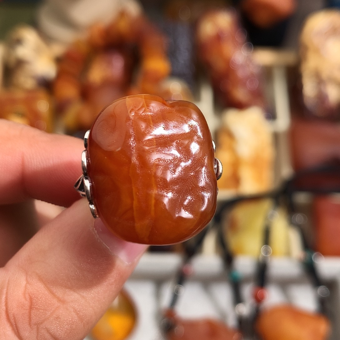 蜜蜡裸石未镶嵌你