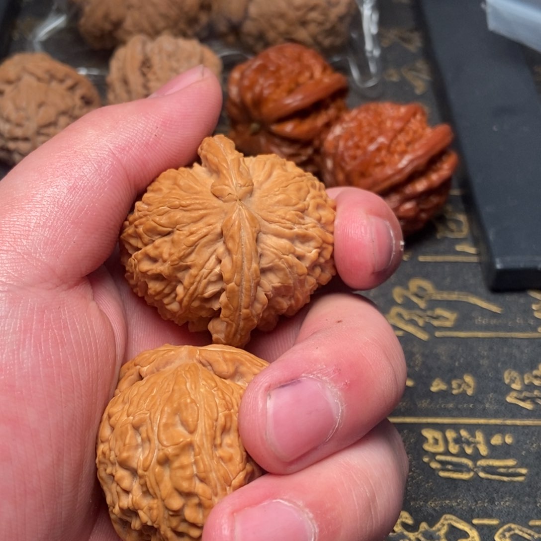 文玩核桃把件东****播白狮子