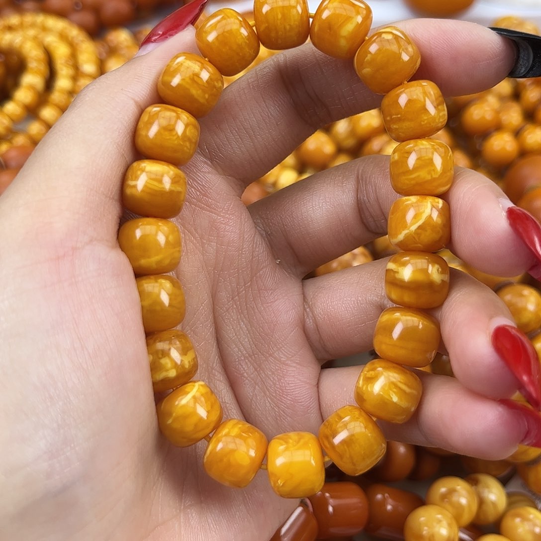 琥珀颈饰未镶嵌蜜蜡