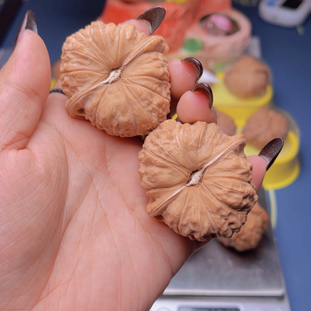 文玩核桃把件刚*南瓜墩46