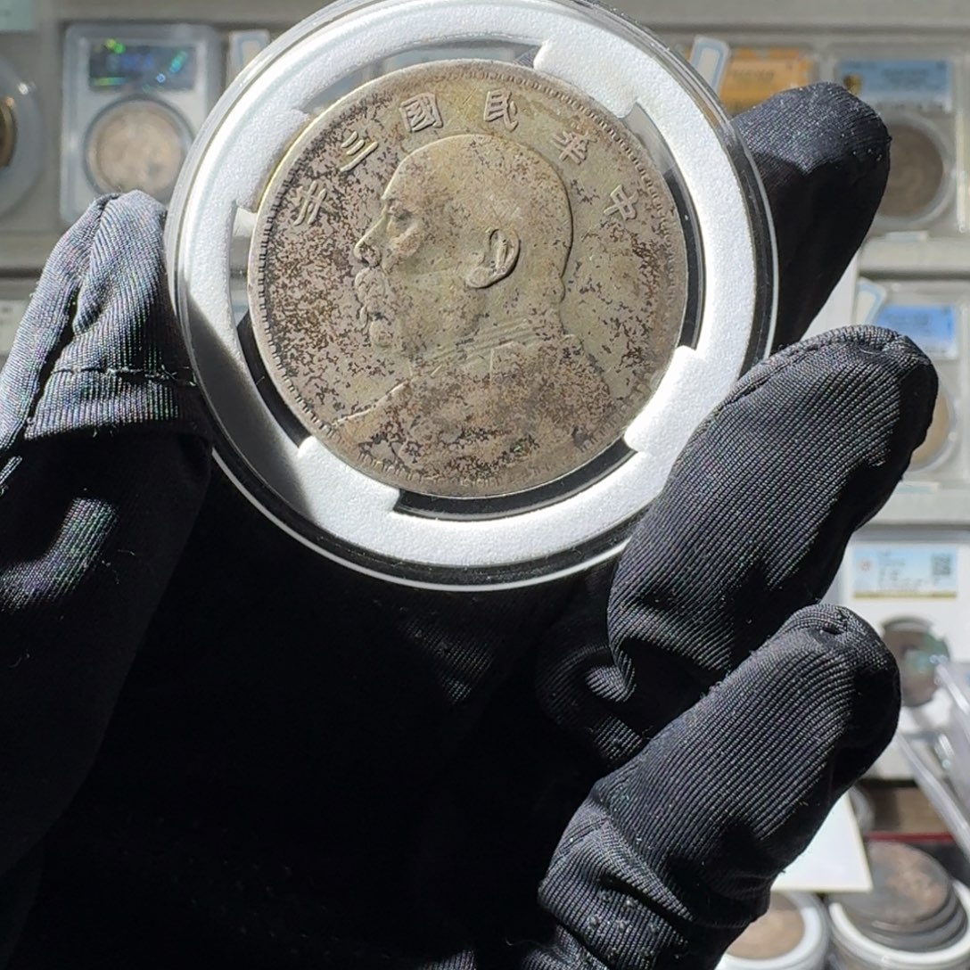 一***人大叶紫檀（黑酸枝木类）大头一个 小师妹MM116