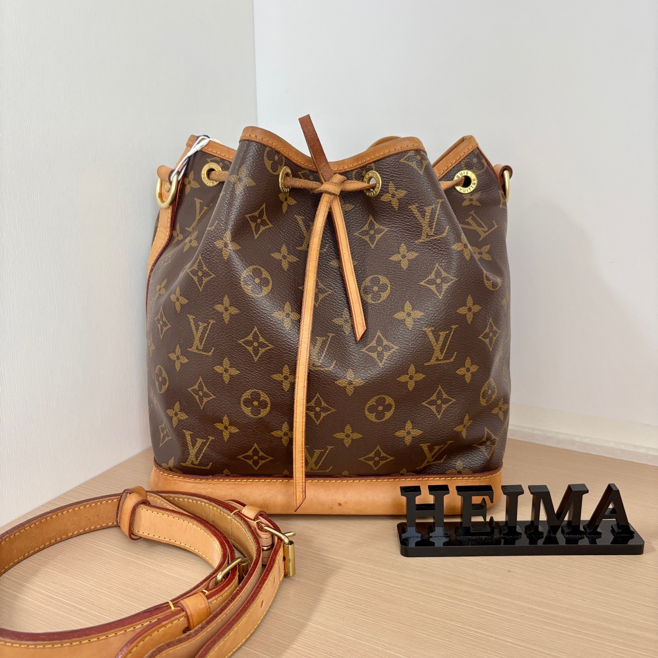95新 LouisVuitton/路易威登 AB5559 LV抽绳水桶中号 26*26