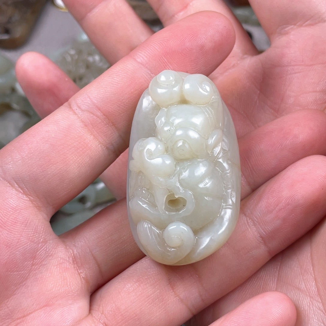 和田玉（糖玉）未镶嵌颈饰