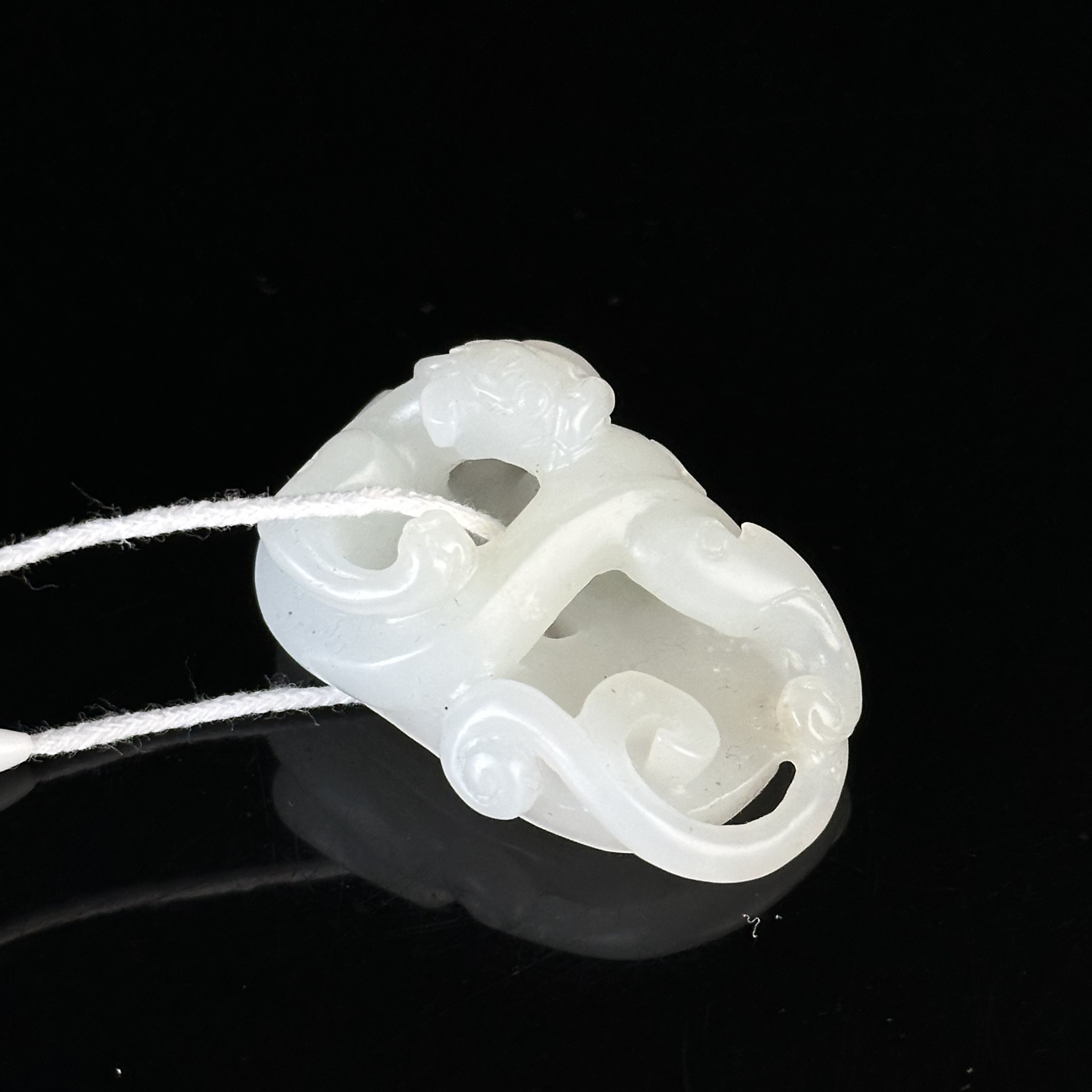 清和田玉盘螭龙佩 ZR140115028*【上海兰馨】