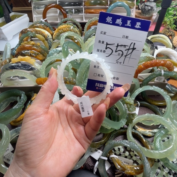 未镶嵌蛇纹石玉手镯