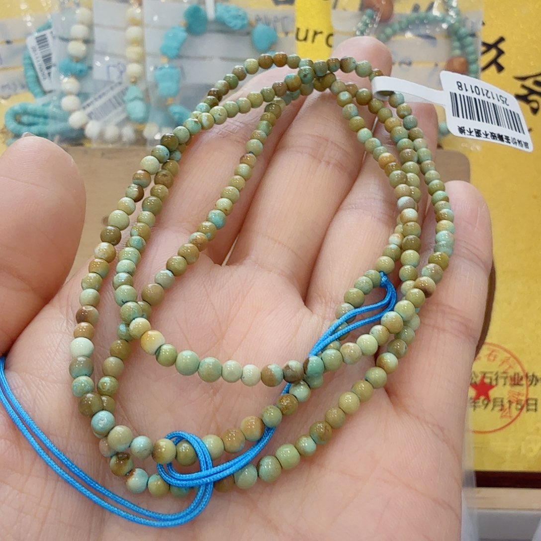 发***呆绿松石未镶嵌珠宝奇石