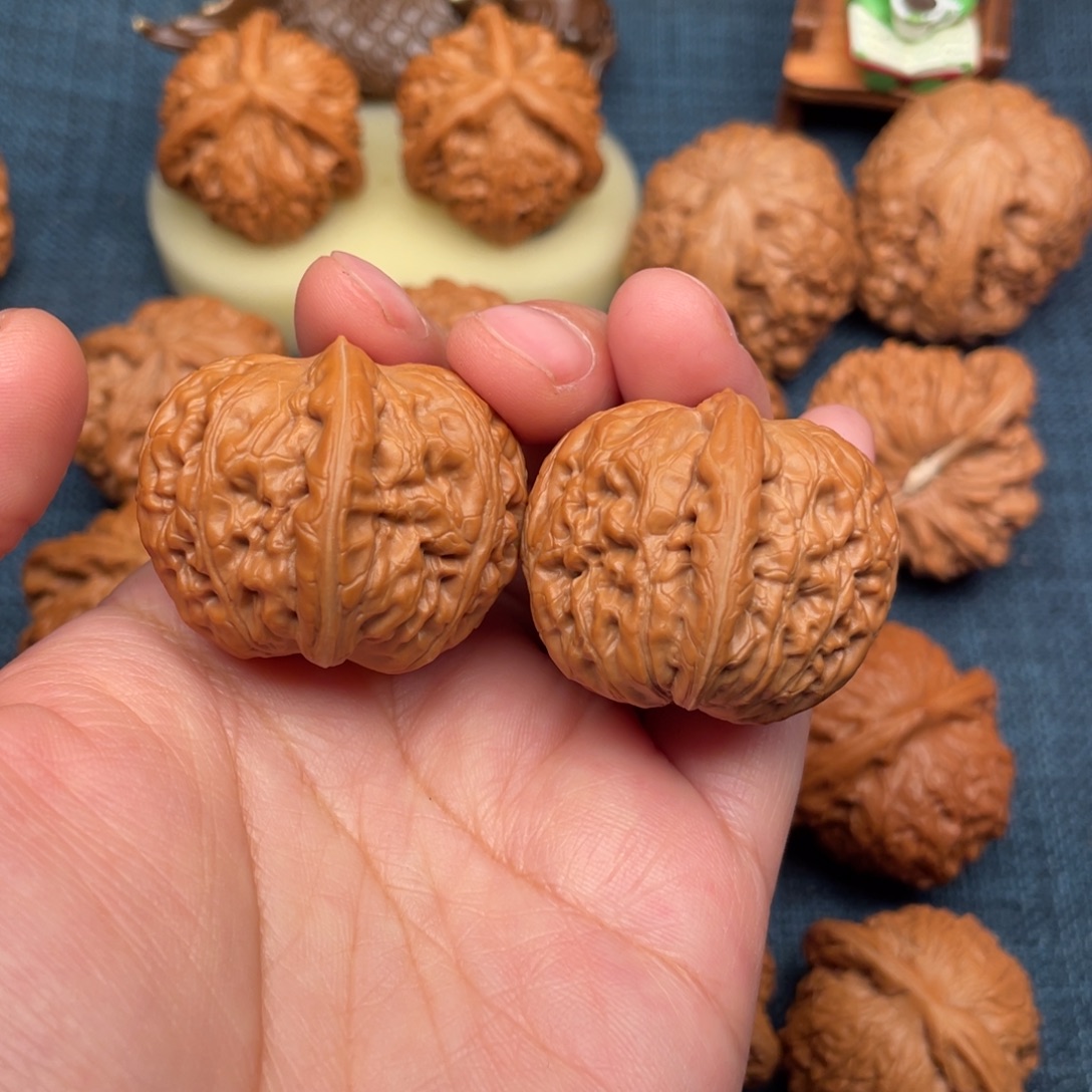 文玩核桃把件38毕业小元宝全品