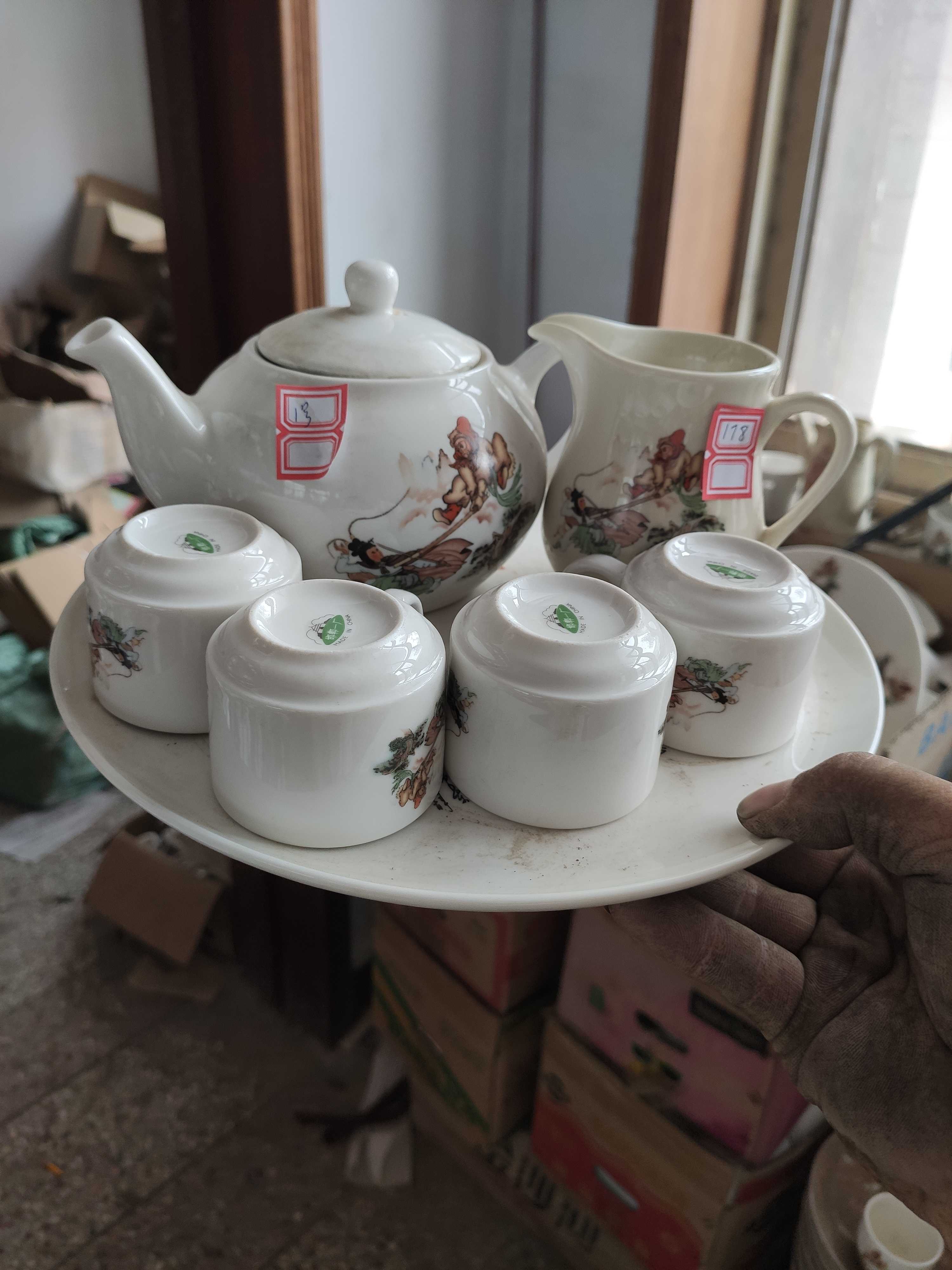 三打白骨精茶壶一套加象牙黄公道杯