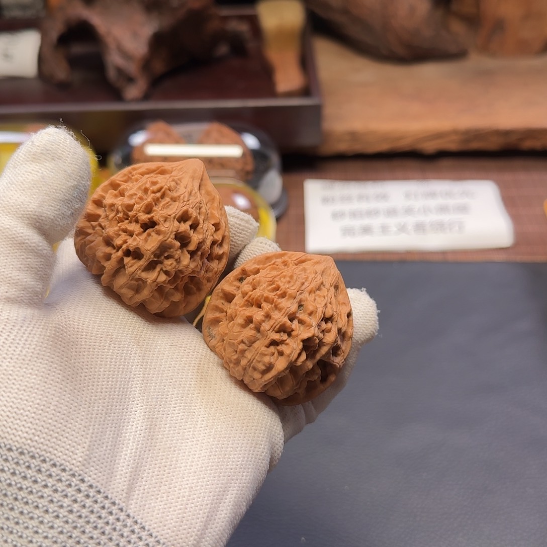 核桃官帽文玩核桃手把件