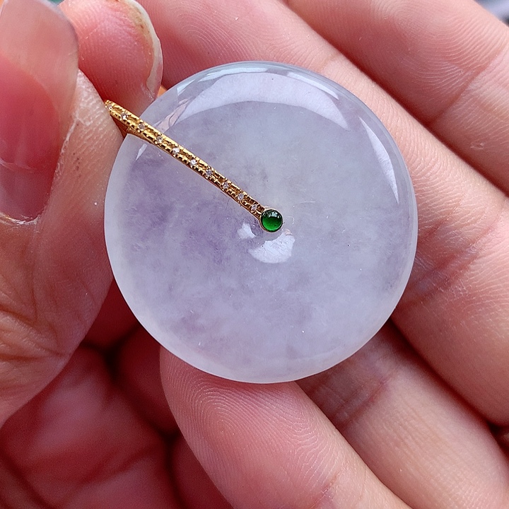 翡翠颈饰18K金镶嵌翡翠