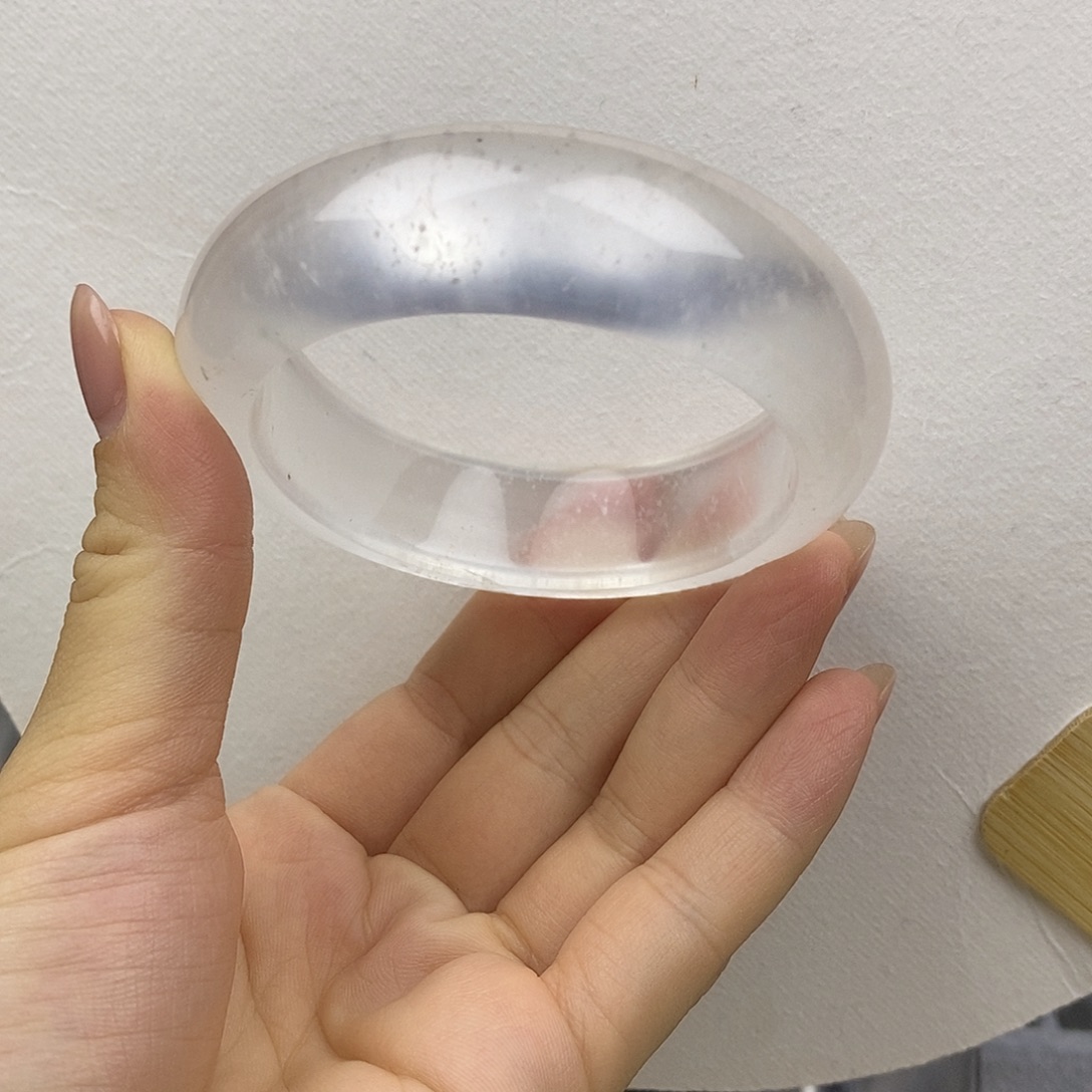 石英质玉未镶嵌手镯57.6白冰飘雪