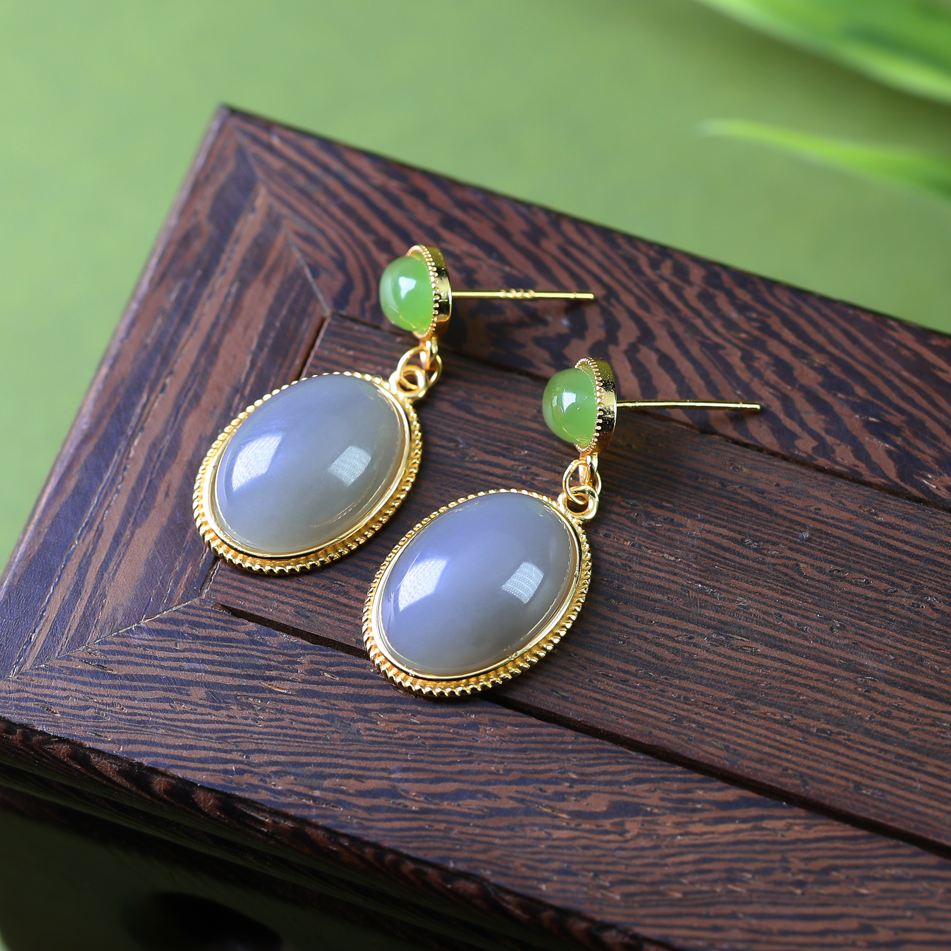 新疆爱思尔和田玉耳饰S925烟紫蛋形耳钉MDYJ0D50（多样性发货）