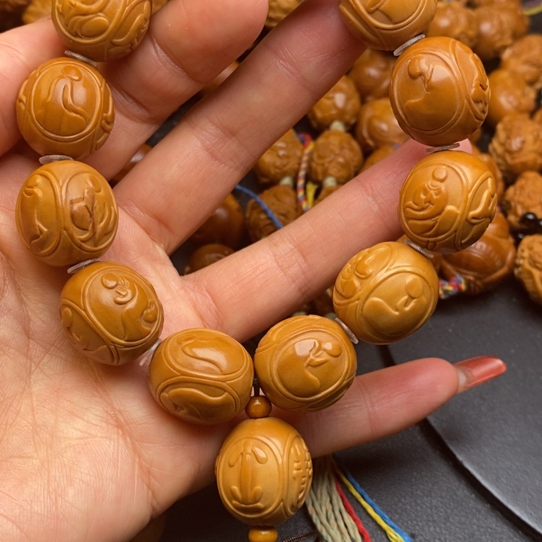 橄榄核吊坠四面无相