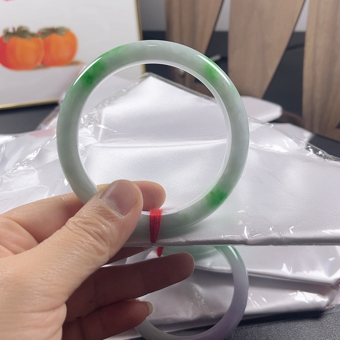 欣*以实物为准，拍哪个发哪个