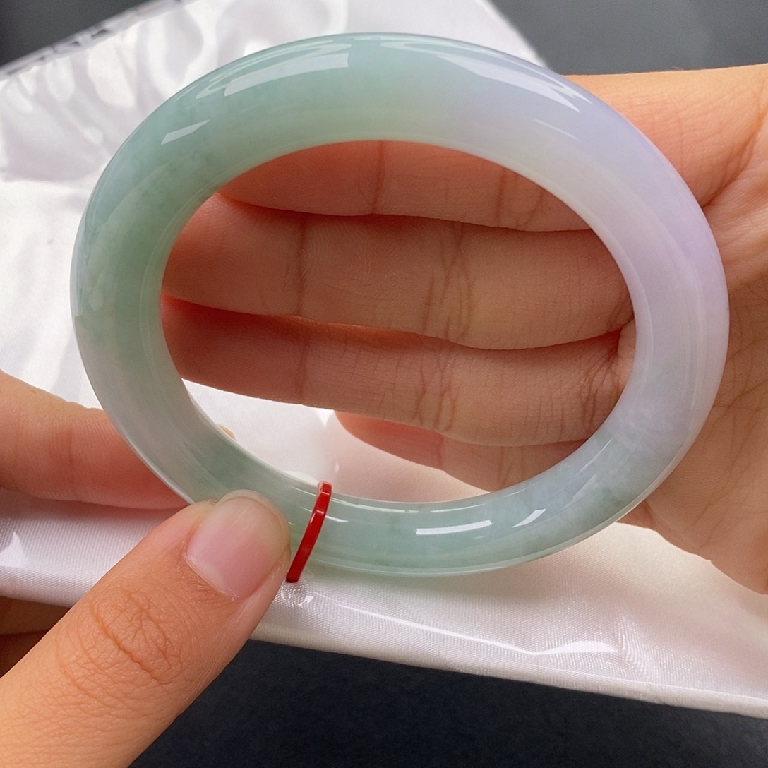 翡翠未镶嵌手镯（圆镯）58圈