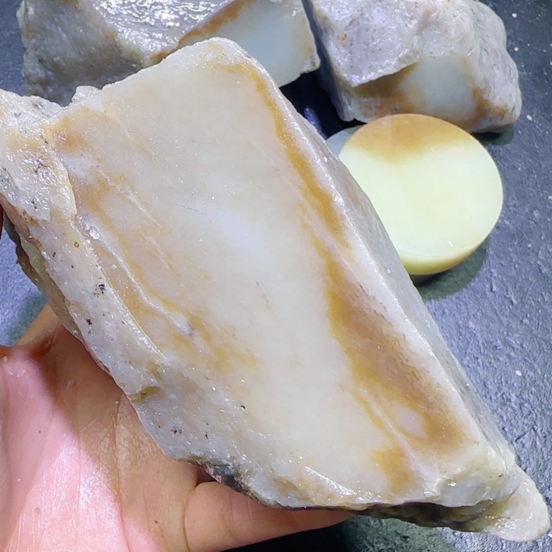 财***哥和田玉未镶嵌珠宝半成品