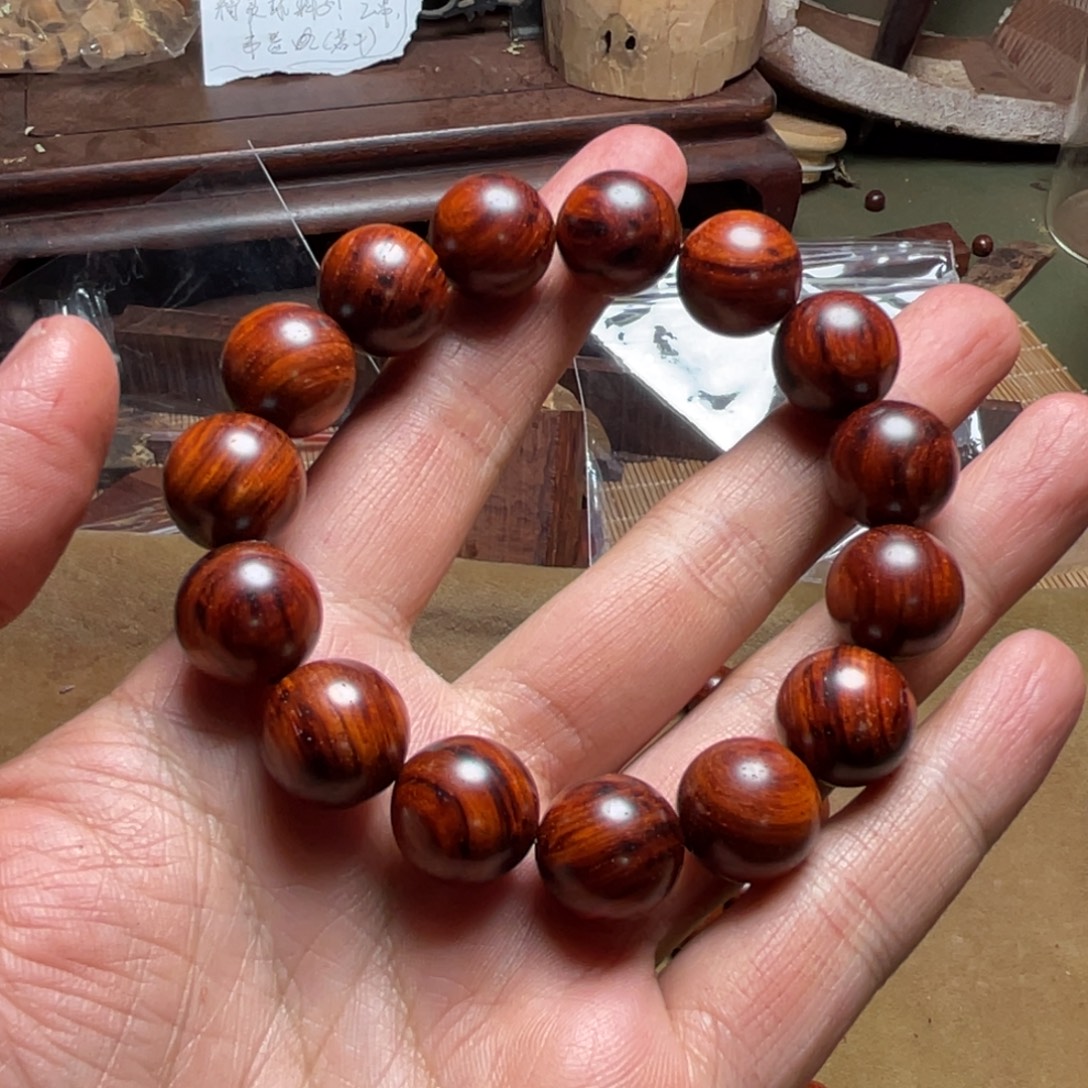 小***童檀香紫檀（小叶紫檀）