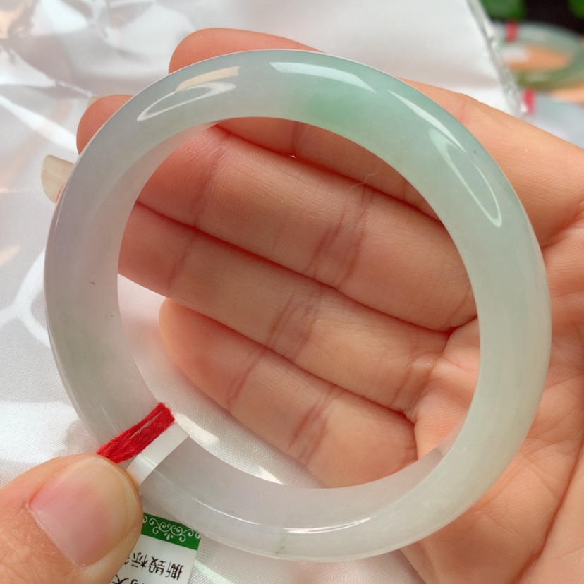 【闪购商品】翡翠手镯未镶嵌天然翡翠手镯