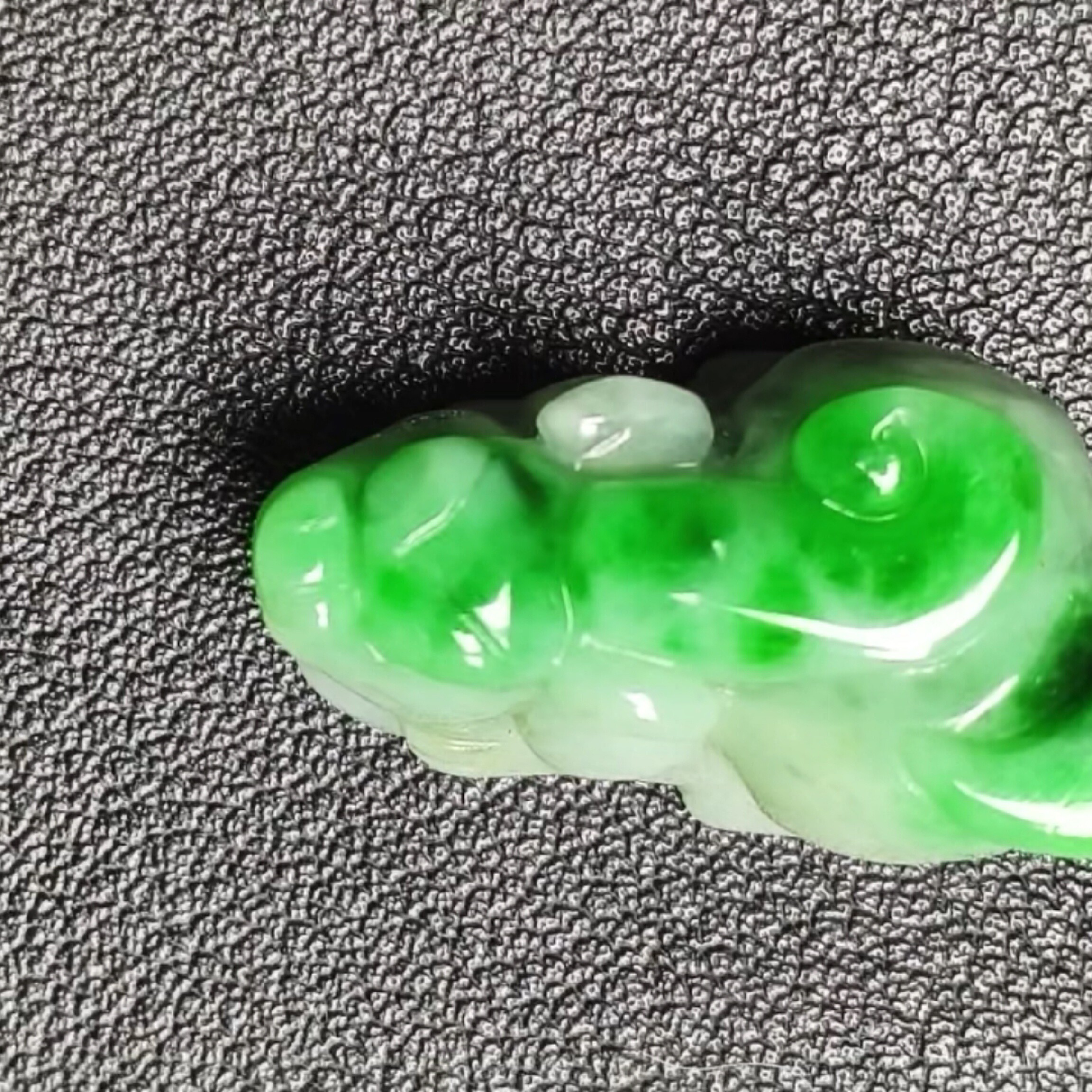 时尚翡翠貔貅吊坠