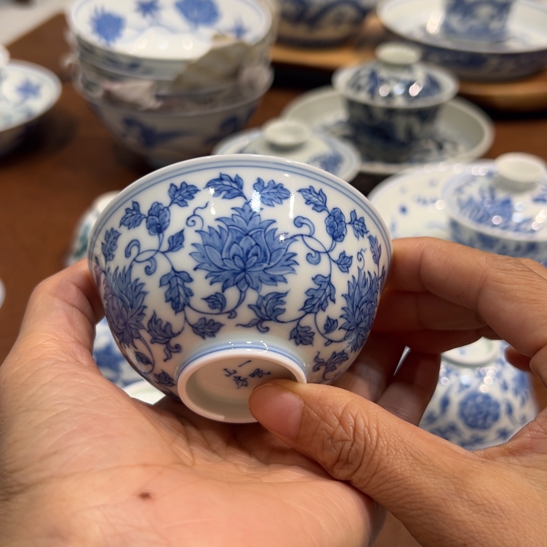 钱***妹杯子缠枝杜鹃纹宫碗杯