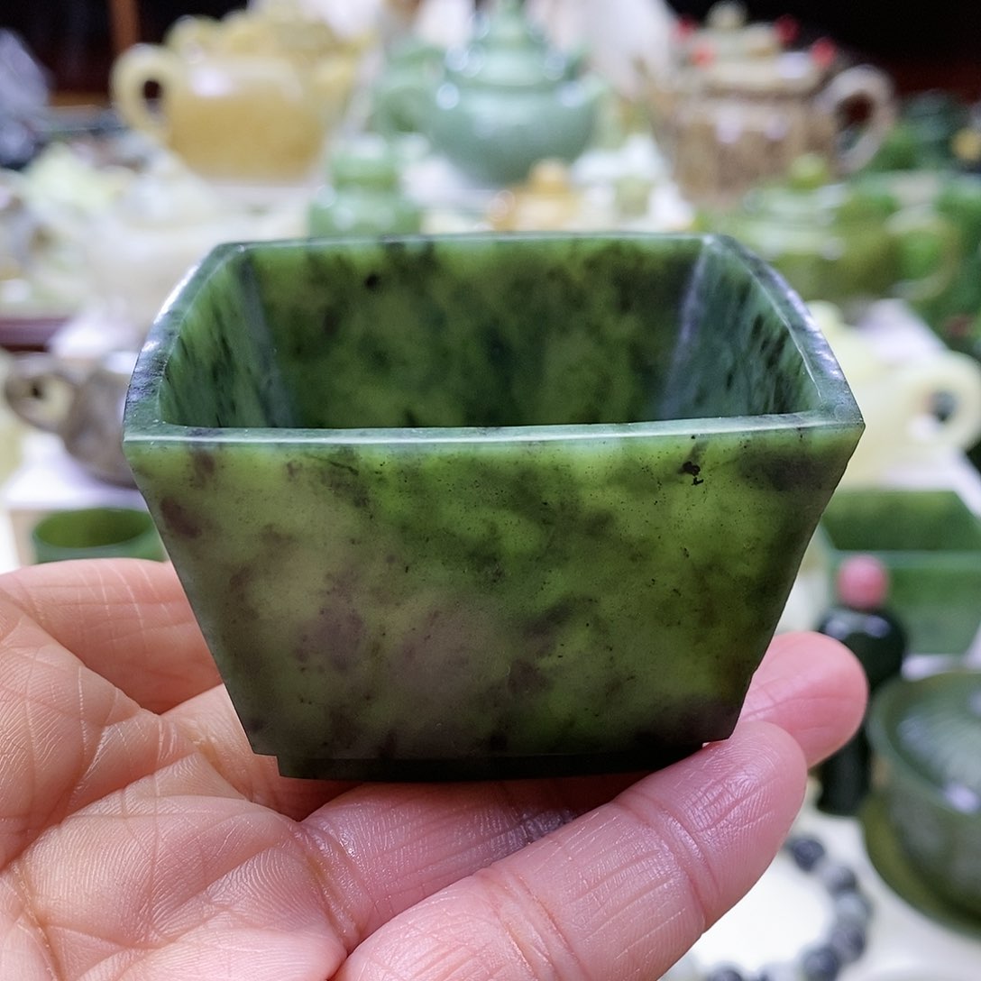 和田玉茶杯未镶嵌