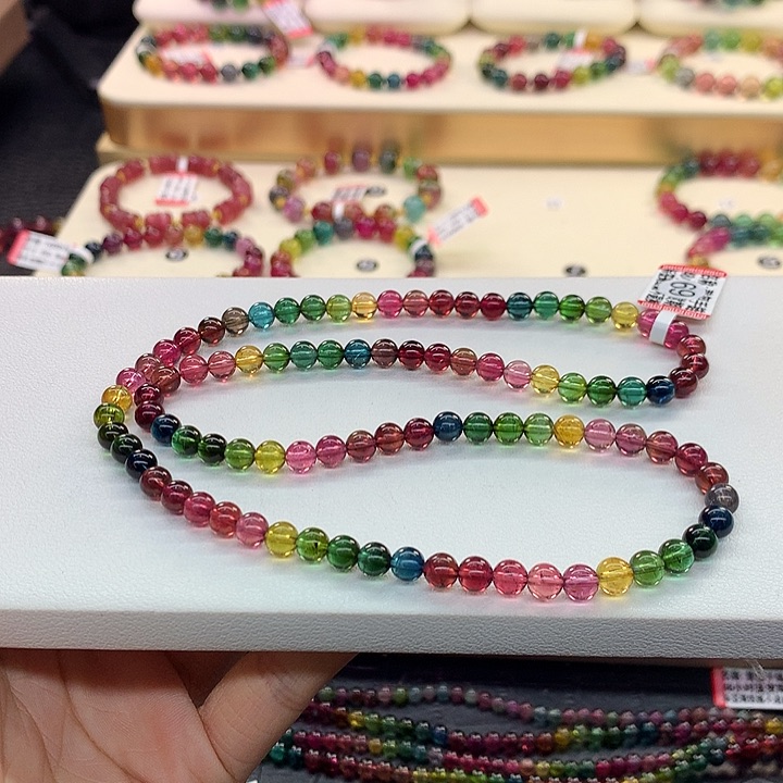 碧玺手链未镶嵌超*5.8/色标。