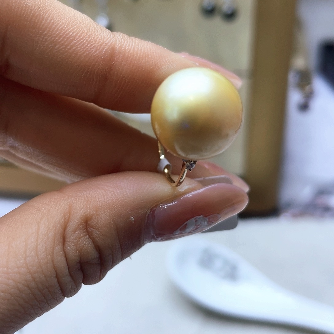 海水珍珠戒指18K金镶嵌