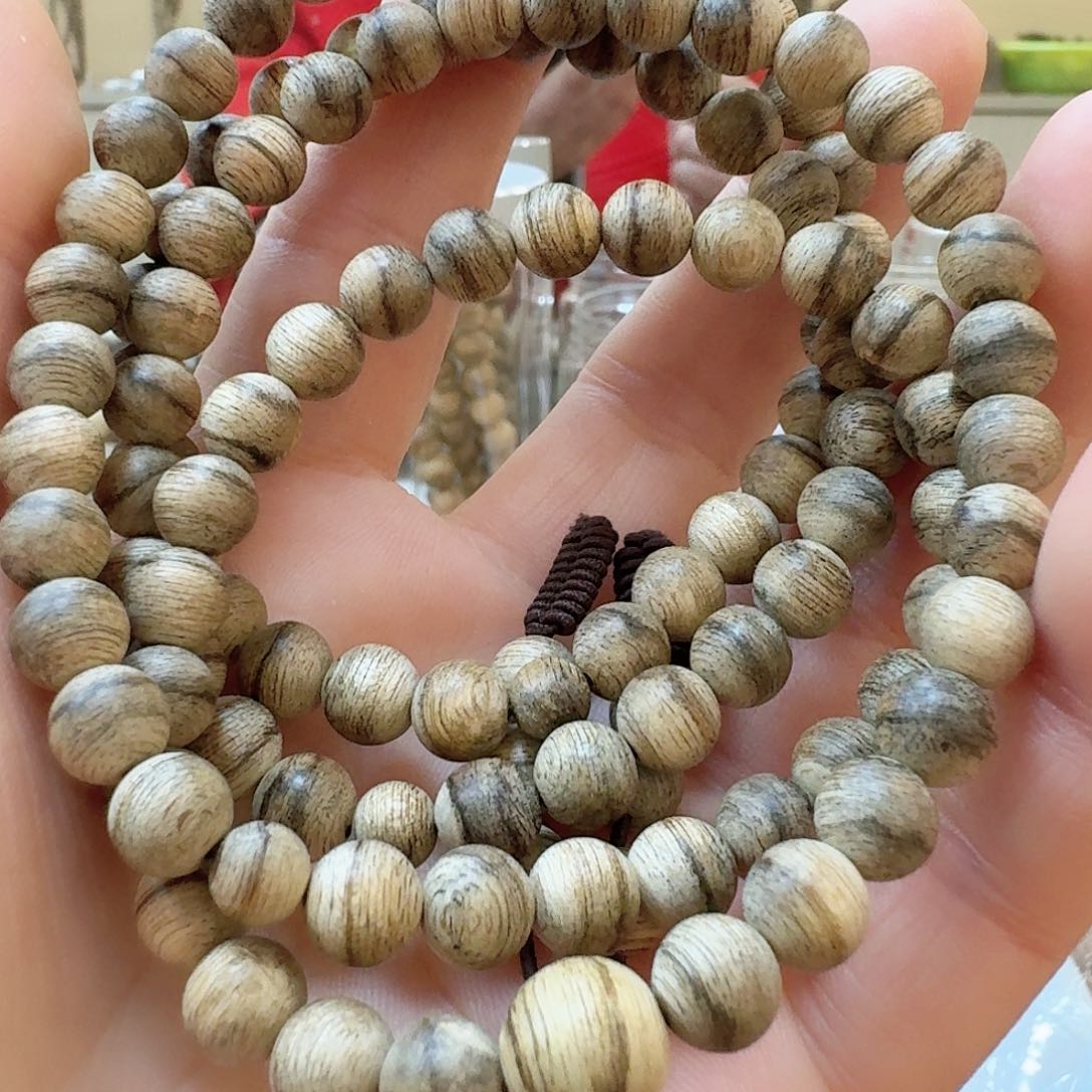 沉香手串印尼老料花纹珠卡7多圈