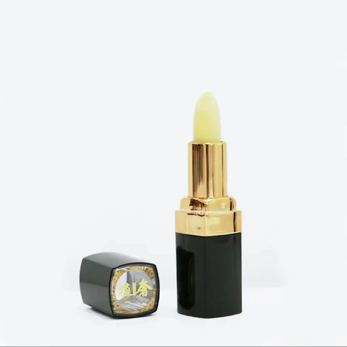 庄园ZAO在这里！【了不琦定制】淡绿色透明润唇膏