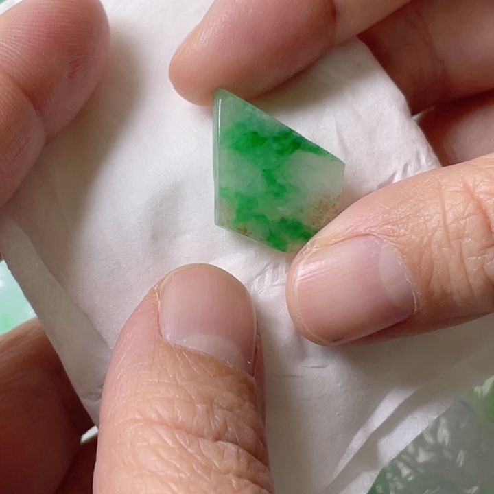 定制翡翠未镶嵌包工