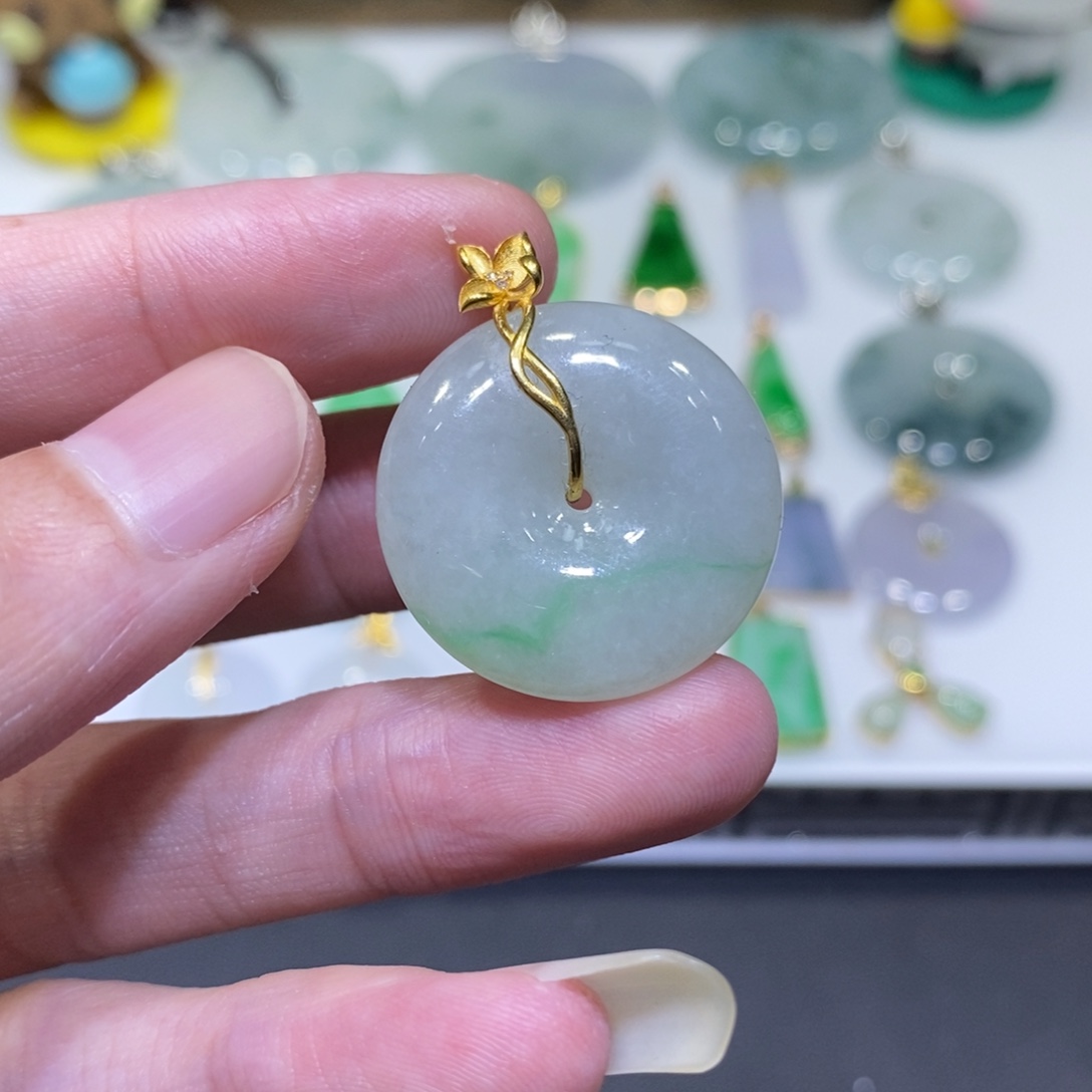 翡翠18K金镶嵌吊坠(不含链)