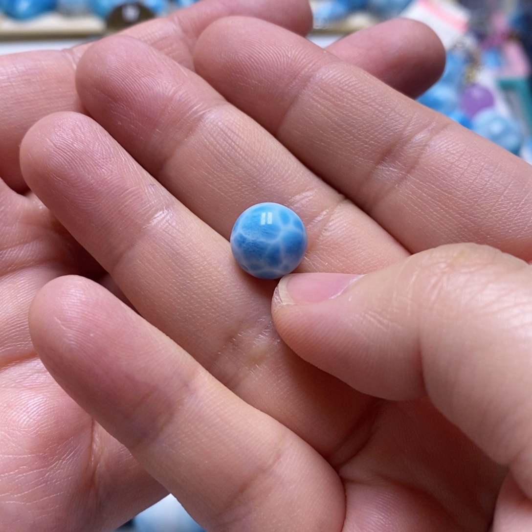 未镶嵌针钠钙石（海纹石）颈饰快*