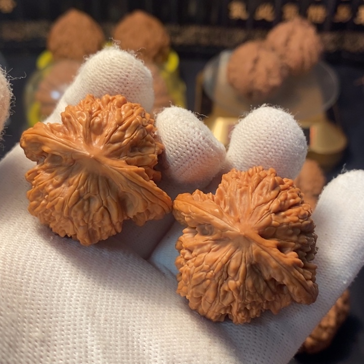 文玩核桃吊坠39霞云岭