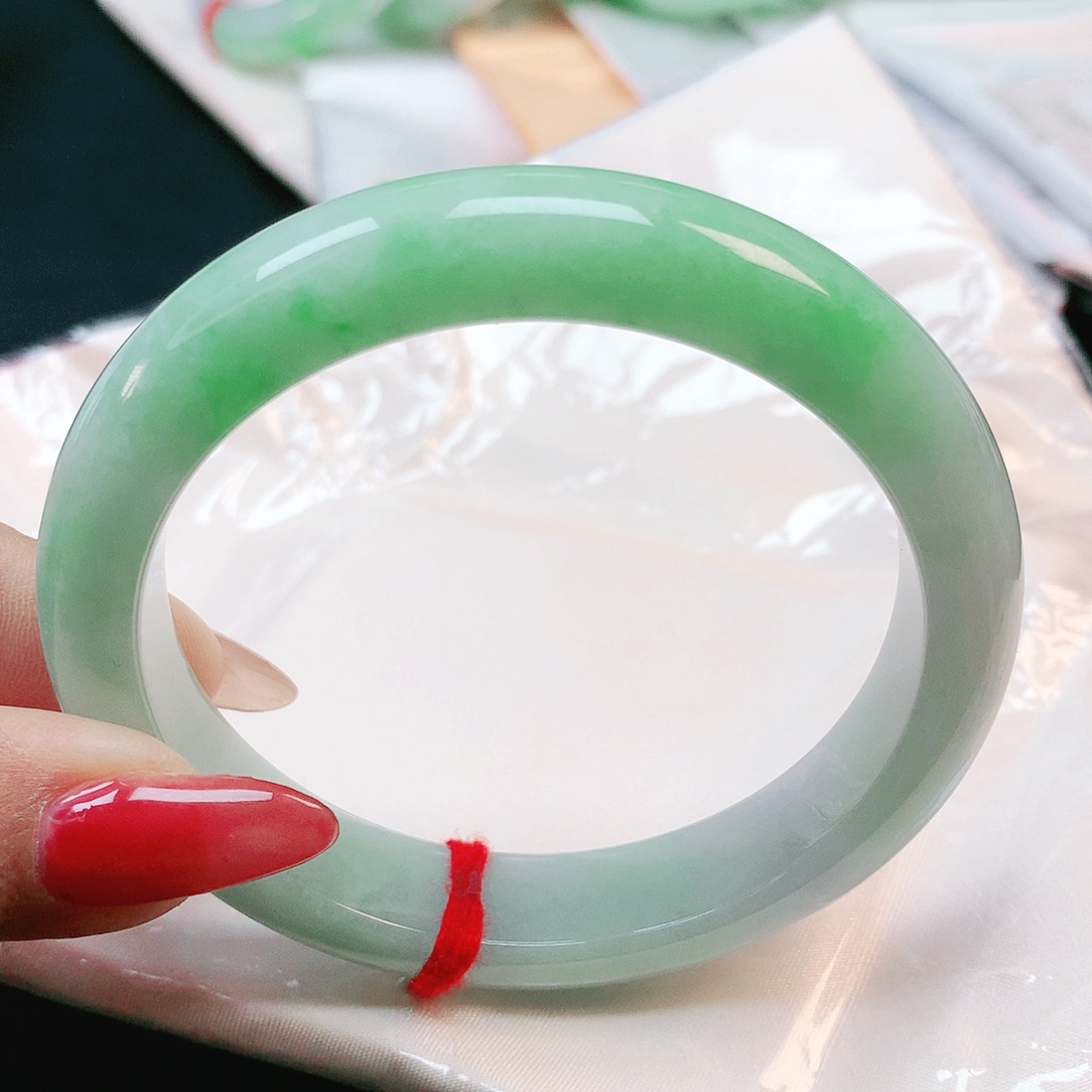 未镶嵌手镯翡翠2784